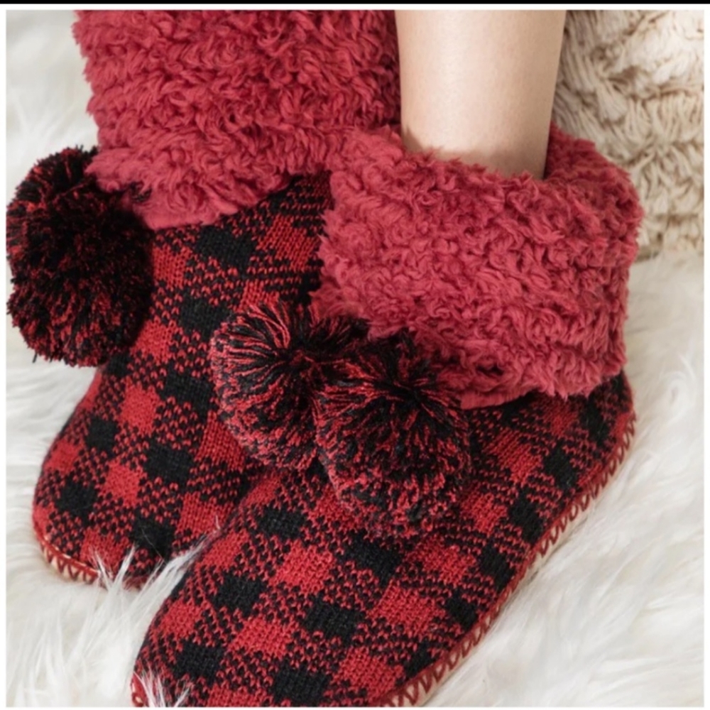 Ruggine Buffalo Plaid Red & Black Slippers
